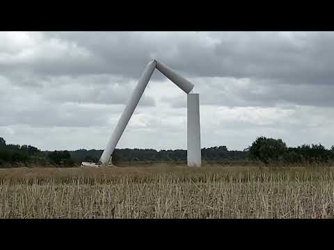 Wind Turbine in Germany Snaps and Collapses