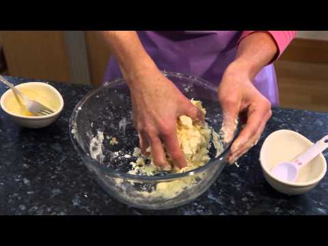 download lagu mp3 mp4 Gluten Free Savoury Mince, download lagu Gluten Free Savoury Mince gratis, unduh video klip Gluten Free Savoury Mince