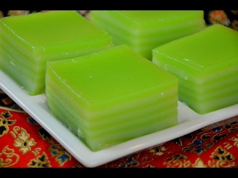How to Make Thai Khanom Chan (steamed pandan layer cake) ขนมชั้นใบเตย (千層糕)