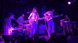 John Andrews &amp; The Yawns - Old News/Painting A Picture