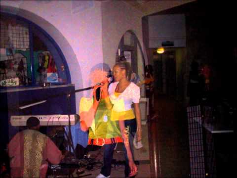 "Jumping In The Crowd"  Laydee Blaize ft...  Snypa!  Team Supreme!!!