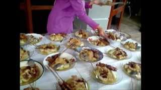 preview picture of video 'Kuliner Kupat Sate Makanan Khas Lebaran dan Halal Bihalal'