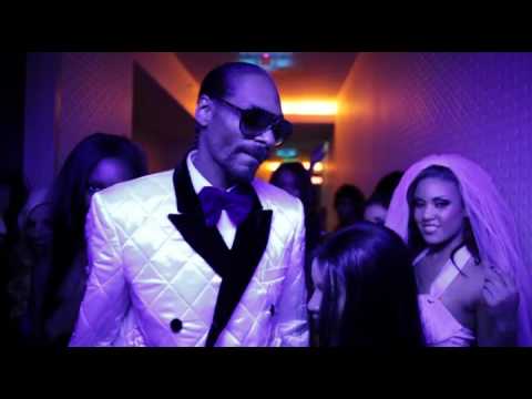 Snoop Dogg vs. David Guetta - Sweat