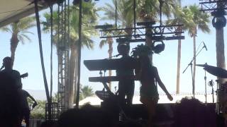 Eliza Doolittle - &quot;Nobody&quot; @ Coachella 2011