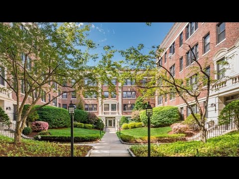 145 Englewood Ave Unit 43, Boston-Cleveland Circle, MA Presented by Jayne Kramer.