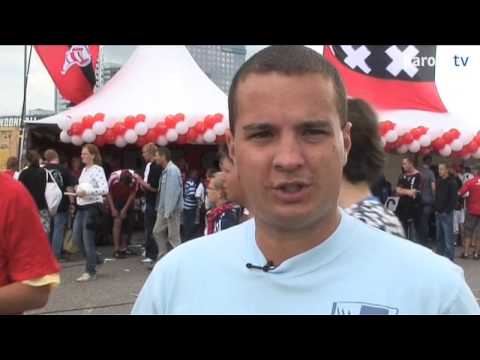 Spandoekenmakers VAK410 op de open dag van Ajax