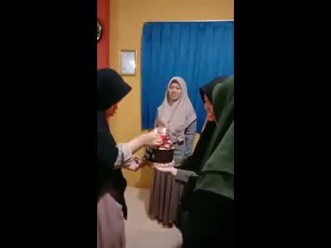 B'day babeh sedoyoo^^  kejutan dari 'BIRO JOMBLO'