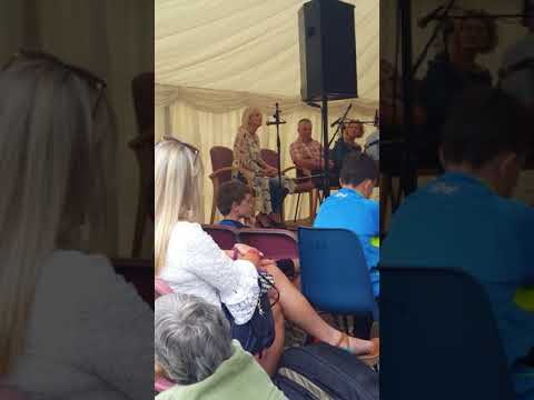 Edel Vaughan sings "Clare My Hart, My Home" at Scariff Harbour Festival 2018