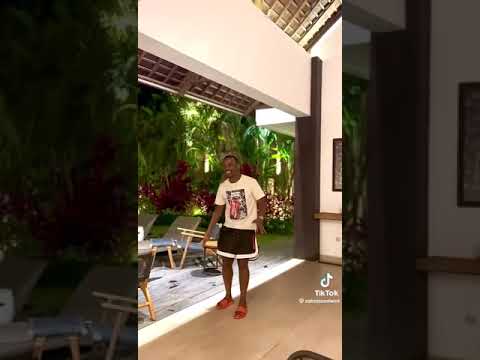 @zakesbantwini & his wife groove to \Asanda\🔥🔥🔥🔥