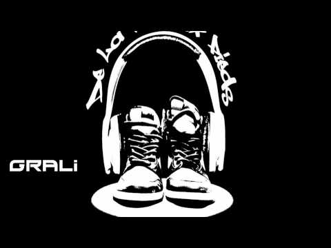 Freestyle Friday N°2 - L'Elixir Feat. Buzo & Malicia (DLATAP).wmv