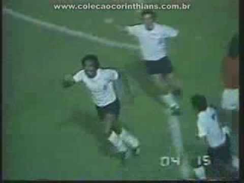 Corinthians 2 x 0 Portuguesa Campeonato Paulista 1977