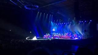 Laleh - Some die young + Talk + Wish I could stay (LIVE in Scandinavium Oct 28 2016)