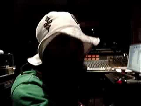 Tiwony en studio pour Coqlakour riddim