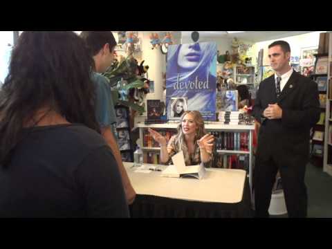 TimTim Sings His Medley to Hilary Duff