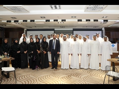 مكتوم بن محمد يشهد برنامج القيادات الإعلامية الذي ينظمه نادي دبي للصحافة
