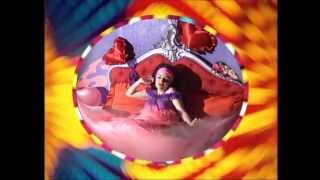 Hagamos Algo Superficial Y Vulgar