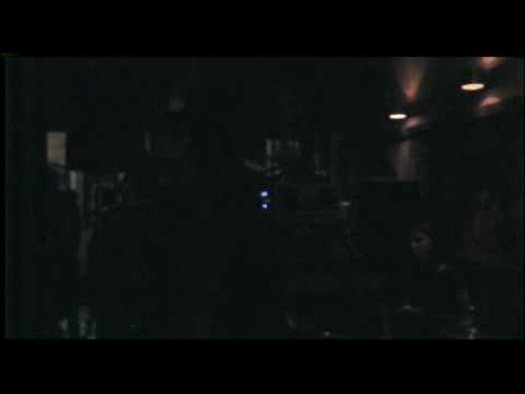 The Velvoids - I'm On Fire (Live Velvet Bus 1 - 5 - 2011)