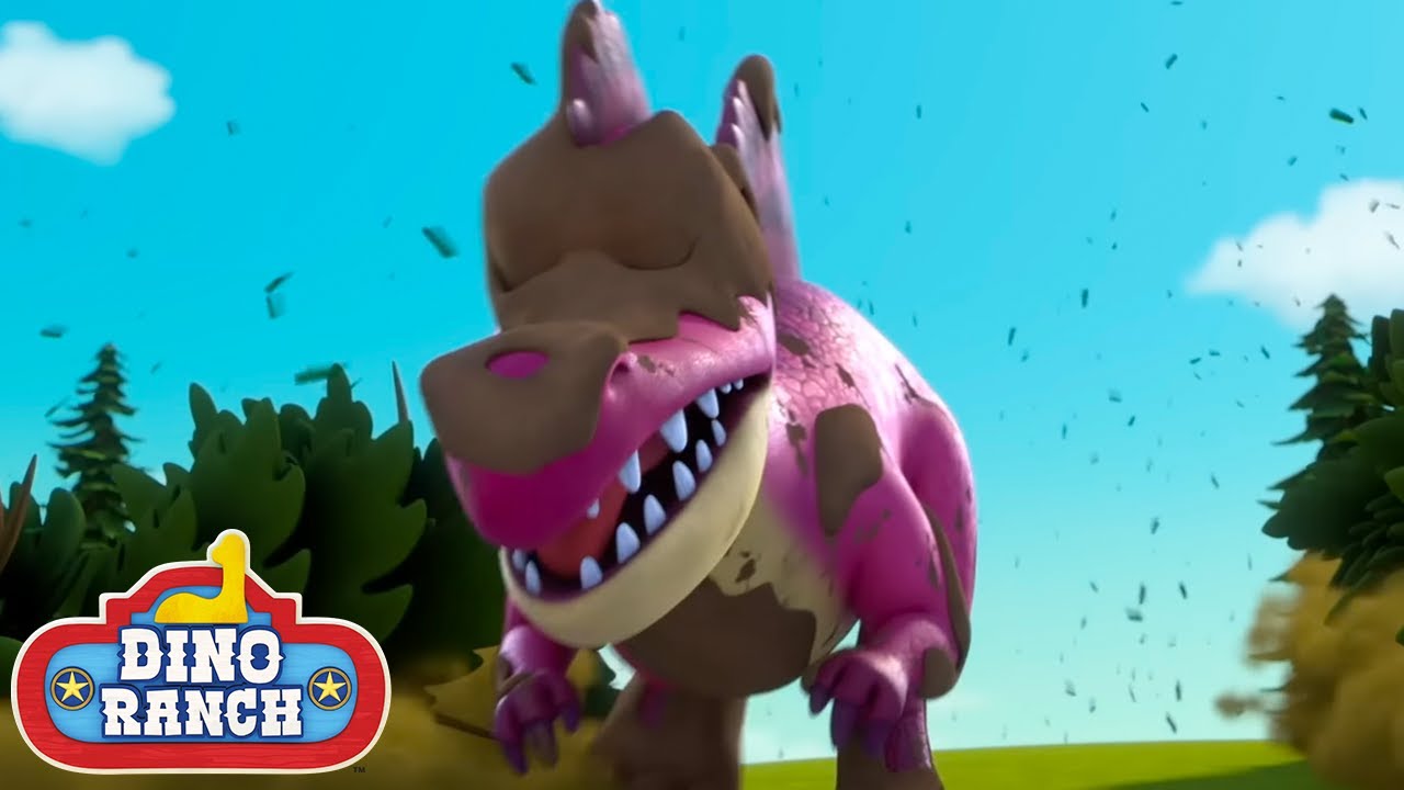 Follow That MUDDY Spinosaurus! | Dino Ranch