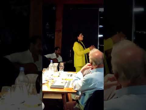 Cláudia Zarro " Amor de Mel, Amor de Fel"