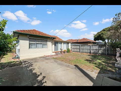 1, 9 Laura St Aspendale  For Sale by Harry Lew Bayview Real Estate 9580 9333 or 0419 541 117