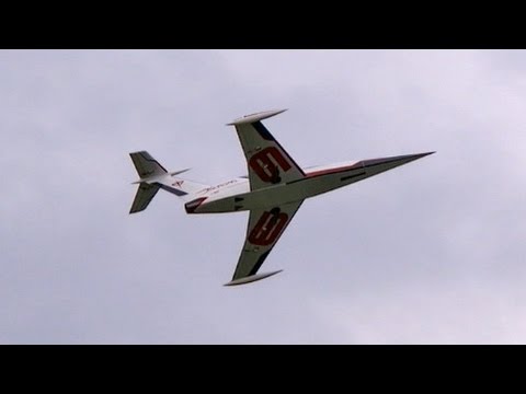 Giant RC Turbine Jet Diamond from Aviation Design Scale 1:3 Ws 2,47m 19Kg , JetPower Messe 2014 *HD*