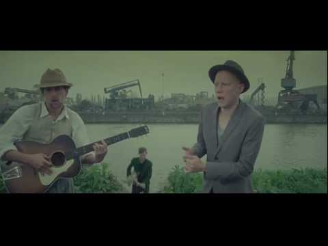 Le Skeleton Band - Sobre et marin / HD 720p