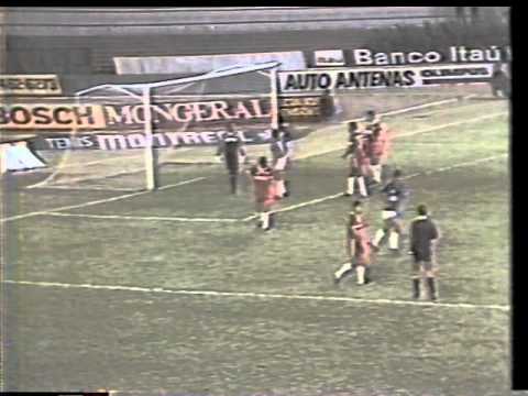 Cruzeiro 2x1 Uberaba em 1990.