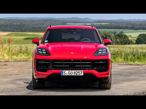The V8 is Back! The New Porsche Cayenne S | 4k