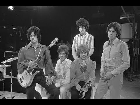 Tee Set and After Tea 2019 special. Met 8 leden van beide bands in de studio van omroep Delft.