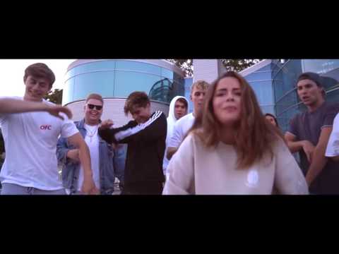 Tessa Brooks (Feat. Team 10) - Is that your boys cologne?