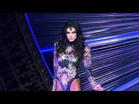 THE BLONDS X MOULIN ROUGE