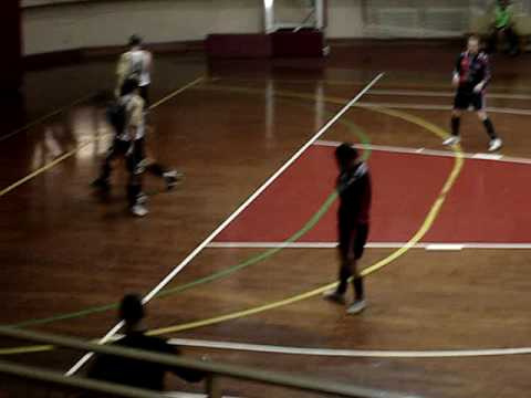 Pisa soccer Five - Tripetetolo 97 (2-3) Dini tiro senza portiere...fuori!!!