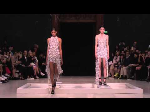 Chalayan Spring/Summer 2016 Pasatiempo