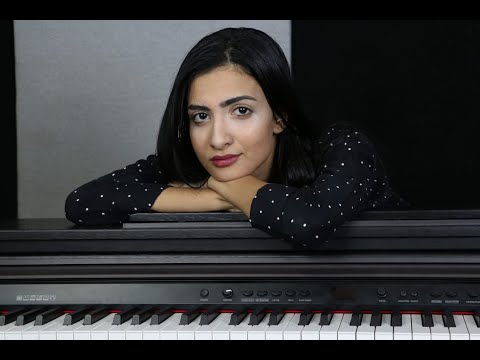 L'inno nazionale d'Egitto con Aya Khalifa