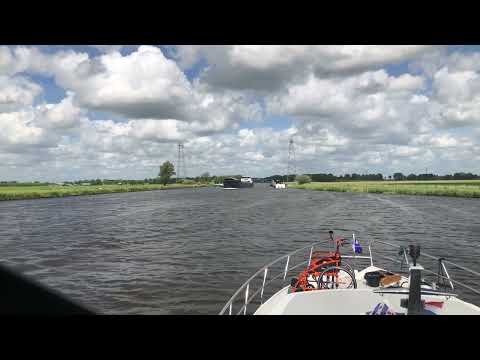 Gegenverkehr auf dem Prinses-Margriet-Kanaal
