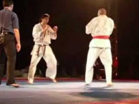 Kyokushin Karate Hungarian Open 2006 Szolnok - Magna Gergő vs Marius Ilas