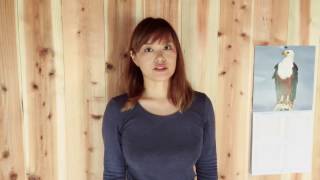 How to hug a golden eagle イヌワシ、ラルの抱っこ方法