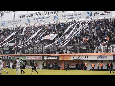 "La banda quiere que salgas primero" Barra: La Peste Blanca &bull; Club: All Boys &bull; País: Argentina