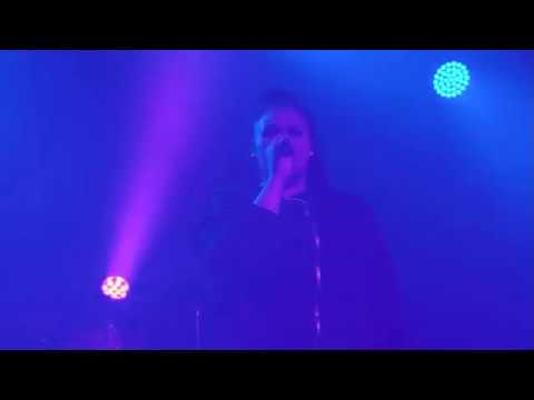 Bossy Love - Tell You What (live at The Barrowlands)