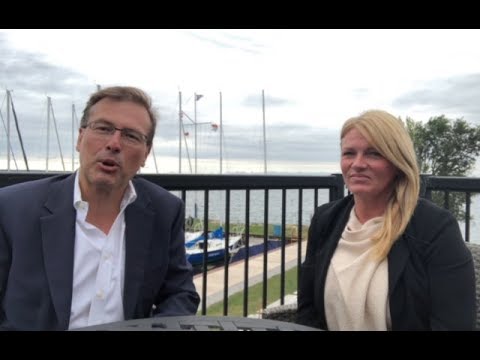 Introducing the “Pink Box Diva” - another way to recycle!