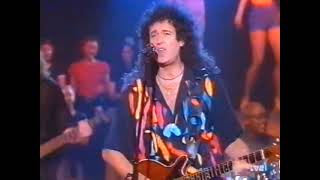 BRIAN MAY - &quot;On my way up&quot; (en vivo)