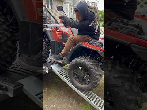 Unloading a Polaris Sportsman 850 Ultimate Trail Edition 2023 #Shorts #Explore #Fyp #4x4 #850sp