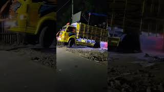 Download lagu Truk MANGKASARI Audio Jumping Saat Menuju Garis Start mp3