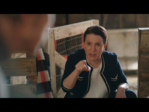 Mike and Rio's Mom Deliver Piglets - Bless This Mess