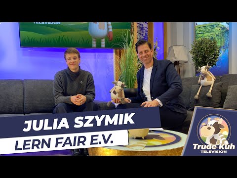 Julia Szymik von Lern Fair e.V. zu Gast bei „Trude Kuh“