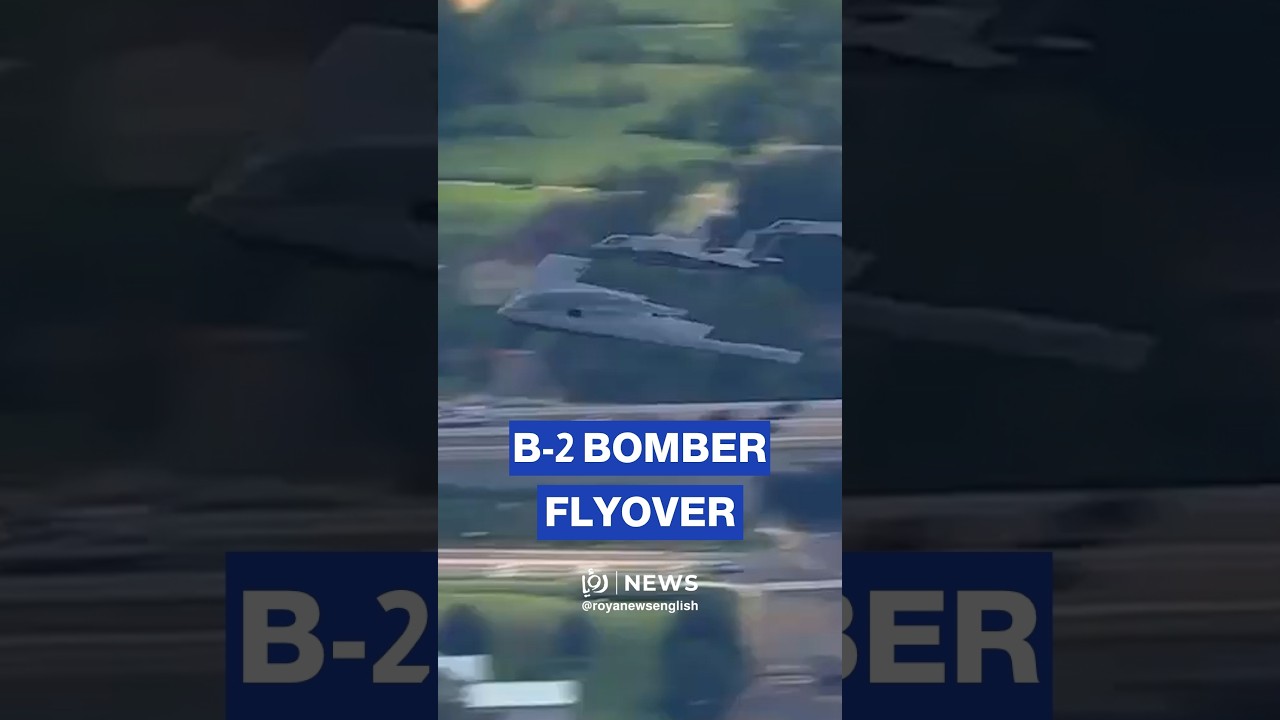 전투기 플라이오버와 B-2 스텔스 폭격기