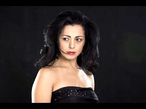 ELENA PETROVA...TALANT I IZIYASHTESTVO