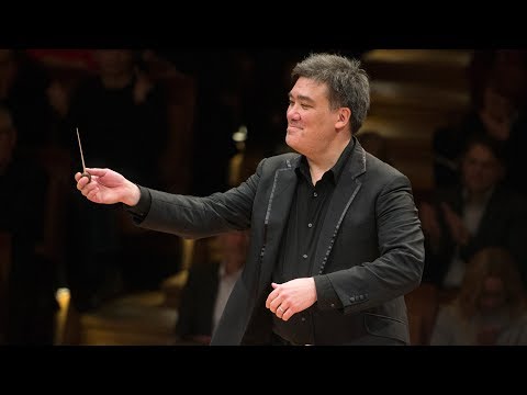 Adams: Short Ride in A Fast Machine / Gilbert · Berliner Philharmoniker