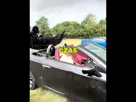 Facet spieszy się by uratować swoje Ferrari przed nagłym deszczem 🌧️🏎️