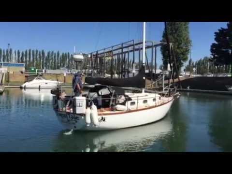 28 Cape Dory Brokerage walk through.  Absolute Gem!!!